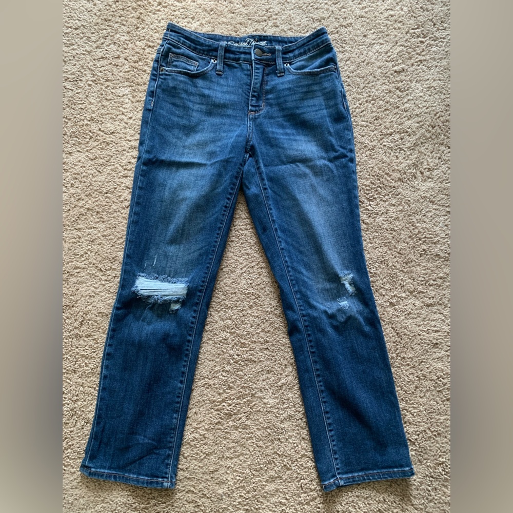 Universal Thread jeans, size 2/26, good condition